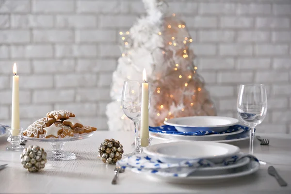 Kerst tafel dekken — Stockfoto