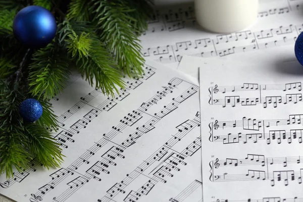 Notas de música com decoração de Natal — Fotografia de Stock