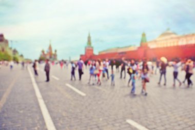 Bulanık Moskova sokaklarında