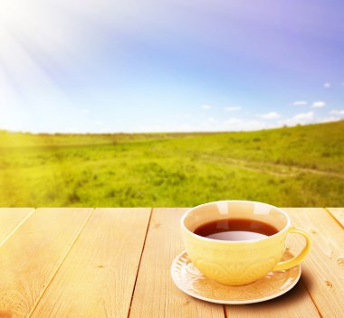 Masada bir fincan çay.