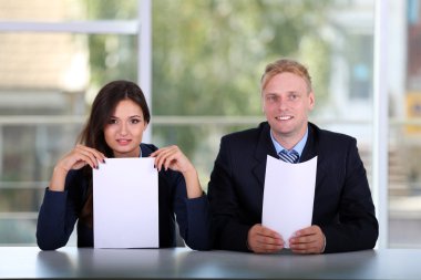 Tv çapa eğitim için haber söylemek