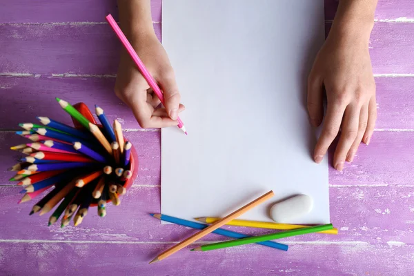 Hand with color pencils — Stock Photo, Image