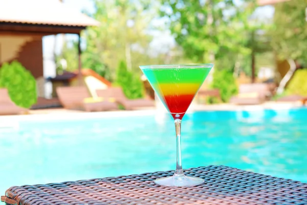 Cocktail sur piscine — Photo