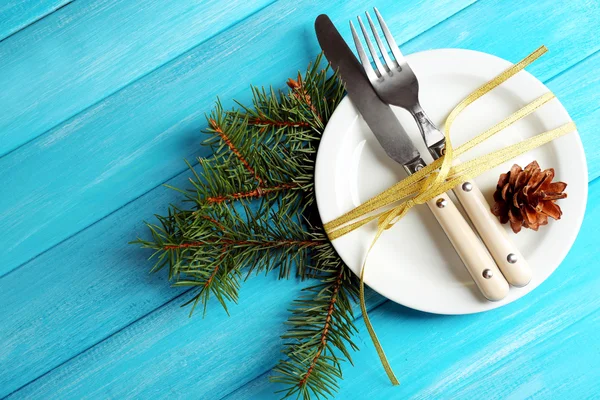 Apparecchiatura della tavola con decorazione di Natale — Foto Stock