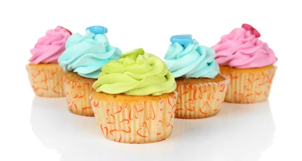 Lekkere cupcakes geïsoleerd op witte achtergrond — Stockfoto