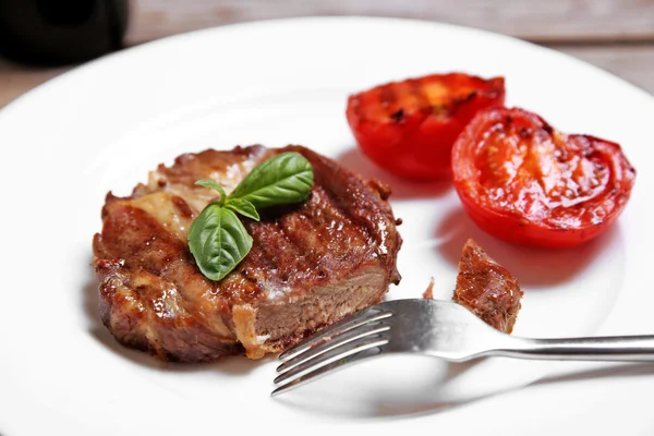 Roasted beef fillet — Stock Photo, Image