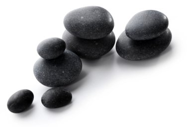 Beyaz üzerine izole spa taşları