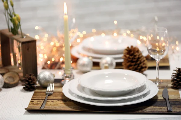 Kerst tafel dekken — Stockfoto