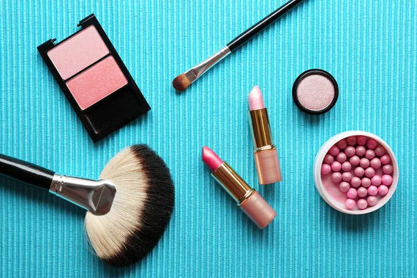 Pilha de diferentes cosméticos — Fotografia de Stock