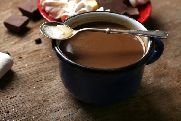 Secangkir kopi dan permen — Stok Foto