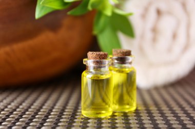 Aromaterapi, uçucu yağ yakın çekim