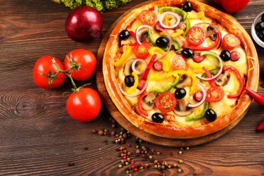 sebzeler lezzetli pizza