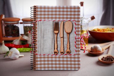 yemek kitabı ve malzemeler