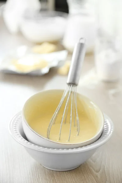 Cooking buttery cream on kitchen — Stock Photo, Image