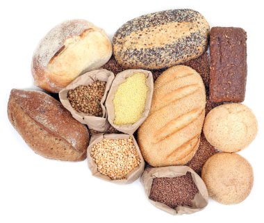 Ekmek, makarna ve gevrek, beyaz izole farklı