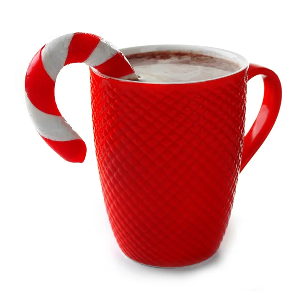 Una taza roja de cacao y dulces de Navidad, aislados en blanco —  Fotos de Stock