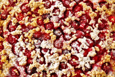 Kiraz ile lezzetli ev yapımı pasta yakın çekim