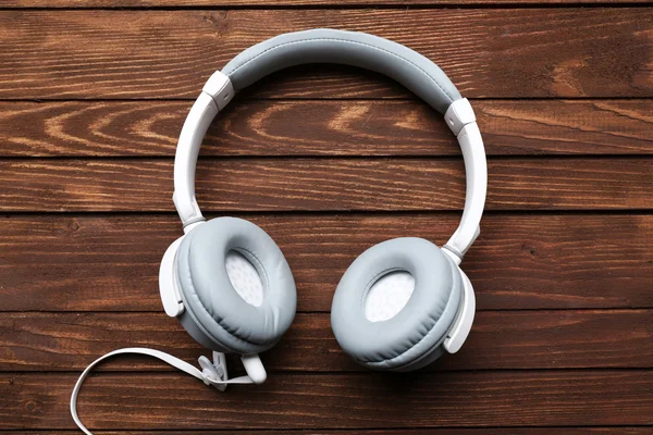 Fones de ouvido de música com cabo — Fotografia de Stock
