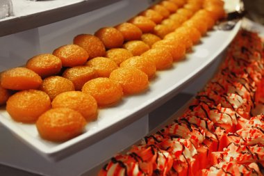 Farklı tatlı dükkanında Satılık