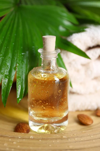 Эфирное масло для ароматерапии — стоковое фото