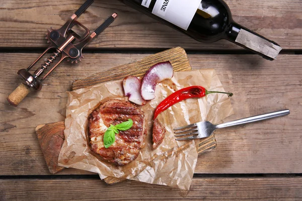 Roasted beef fillet and vegetables — Stock Photo, Image