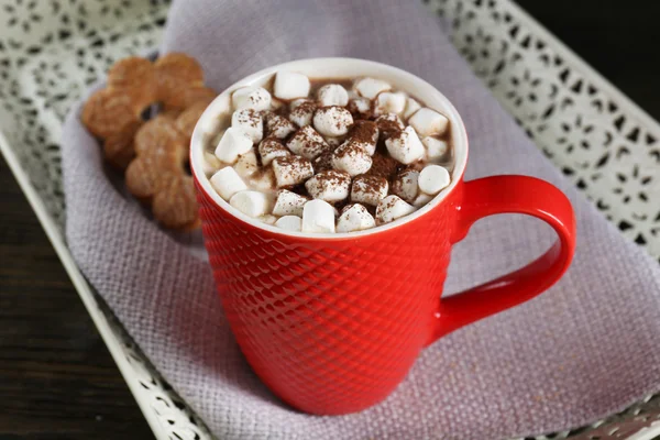 Una tazza di gustoso cacao e marshmallow — Foto Stock