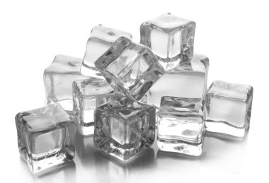 Gri arkaplanda buz küpleri