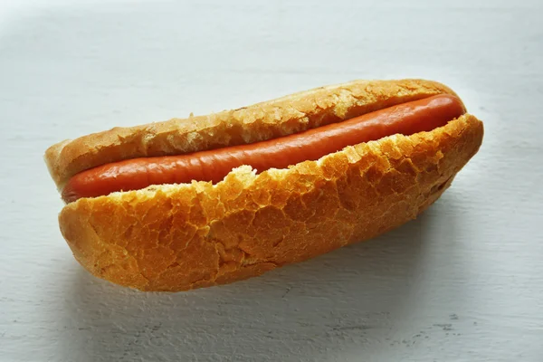 Taze hot dog'açık renkli — Stok fotoğraf