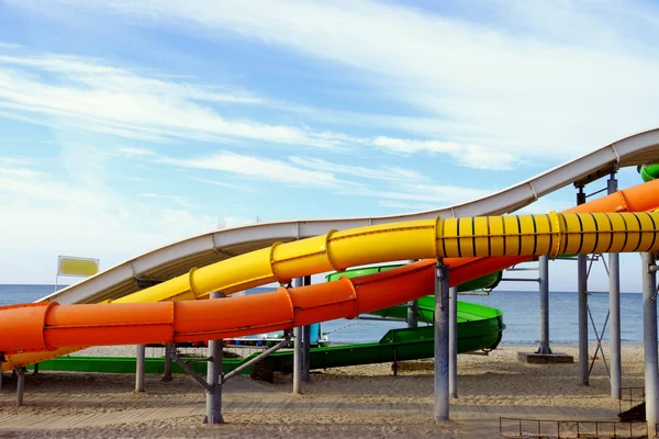 Water chutes op het strand — Stockfoto