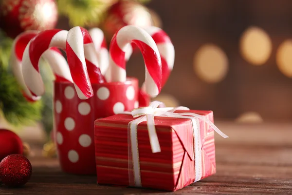 Zuckerstangen zu Weihnachten — Stockfoto