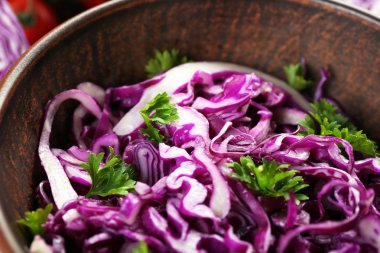 kırmızı lahana salatası
