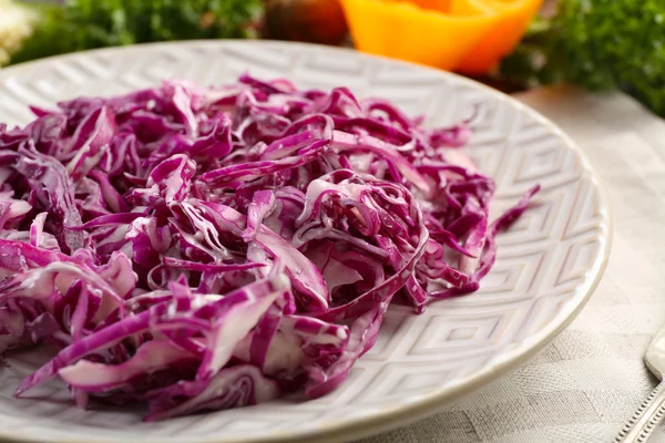 Red cabbage salad — Stock Photo, Image