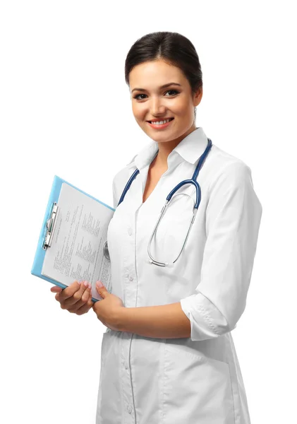 Médico sorridente segurando uma pasta — Fotografia de Stock