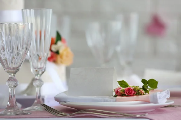Bella tavola servita per il matrimonio — Foto Stock