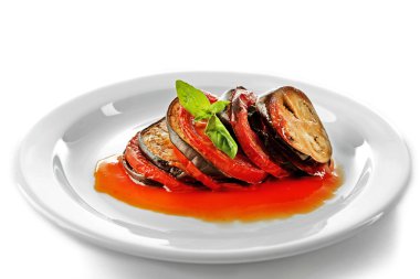 Ratatouille tabakta üzerine beyaz izole