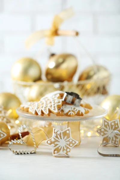 크리스마스 장식으로 아름 다운 쿠키 — 스톡 사진