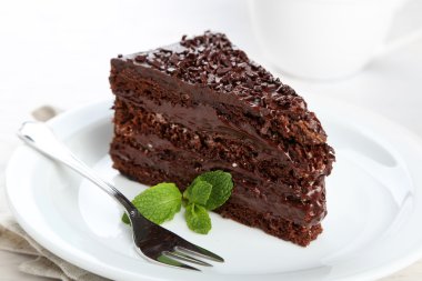 Kremalı çikolatalı pasta.