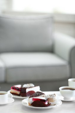 Evde gıda ile tablo  