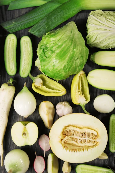 カラフルな熟した果物と野菜 — ストック写真