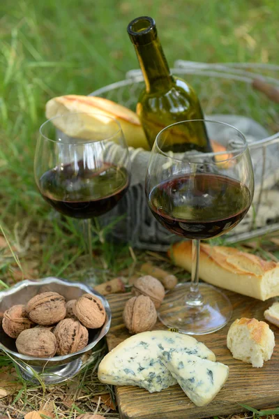 Dîner romantique en plein air — Photo