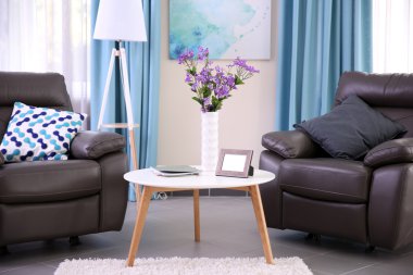 Modern oturma odası.