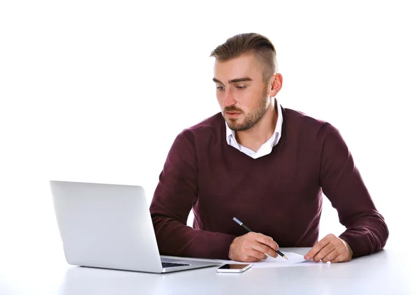 Zakenman werkt met laptop — Stockfoto