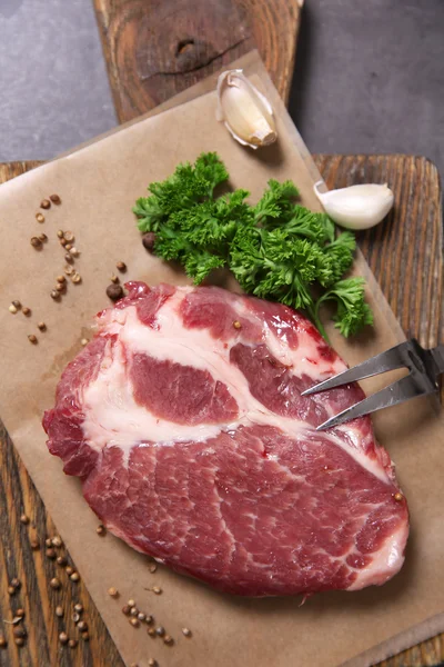 Steak de bœuf marbré et épices — Photo