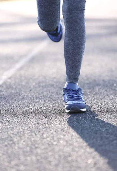 Sports woman legs — Stock Photo, Image