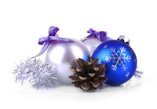 Bolas de Natal isolado no branco — Fotografia de Stock