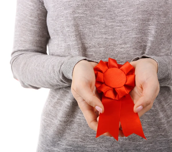 Mujer con cinta de premio — Foto de Stock