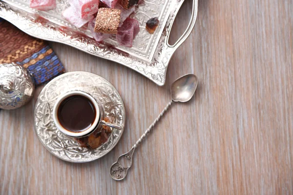 Tea-set with Turkish delight — Stock Photo, Image