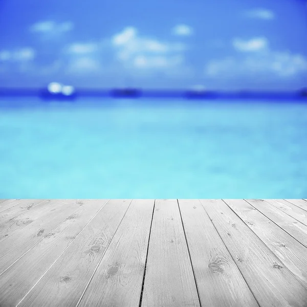 Drewniane molo z pięknym widokiem na morze — Zdjęcie stockowe