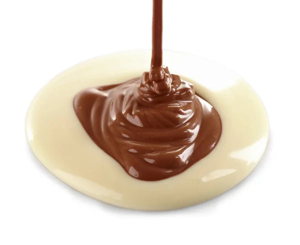 Wit en bruin gesmolten chocolade, geïsoleerd — Stockfoto