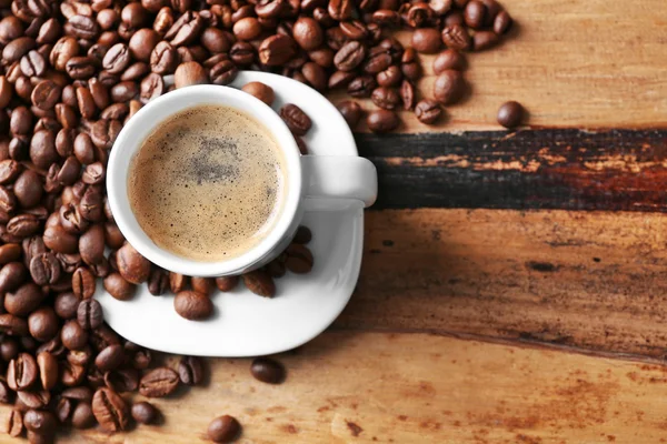 Φλιτζάνι καφέ και καφέ σπόροι — Φωτογραφία Αρχείου